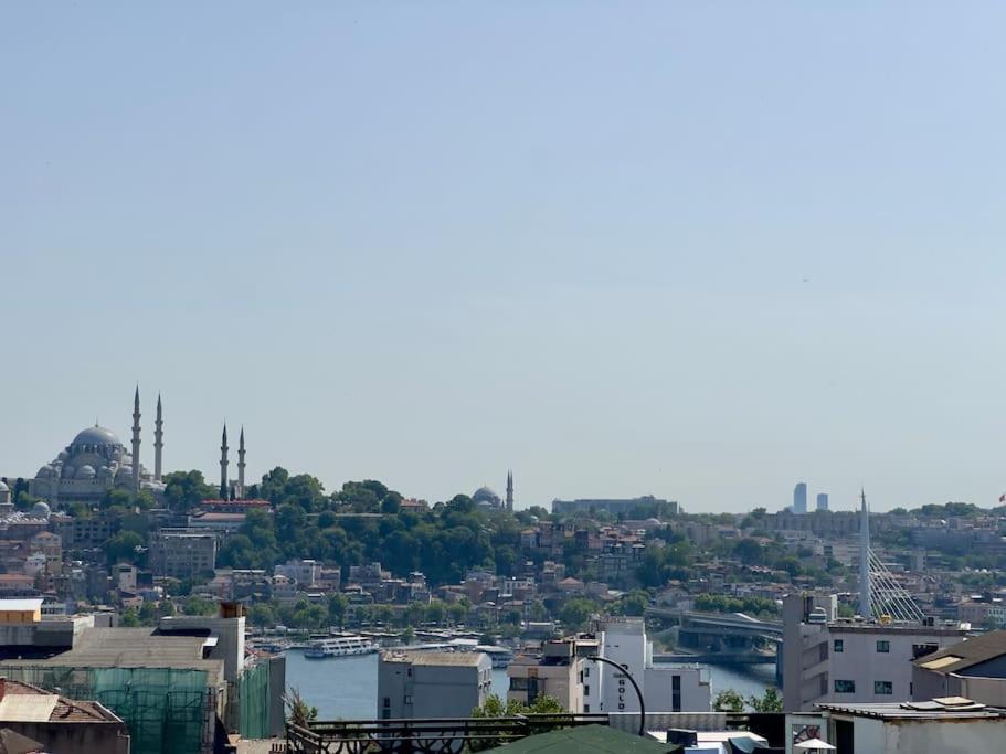 2br, 2ba, 4th Floor Of Historical Building ,galata Apartment