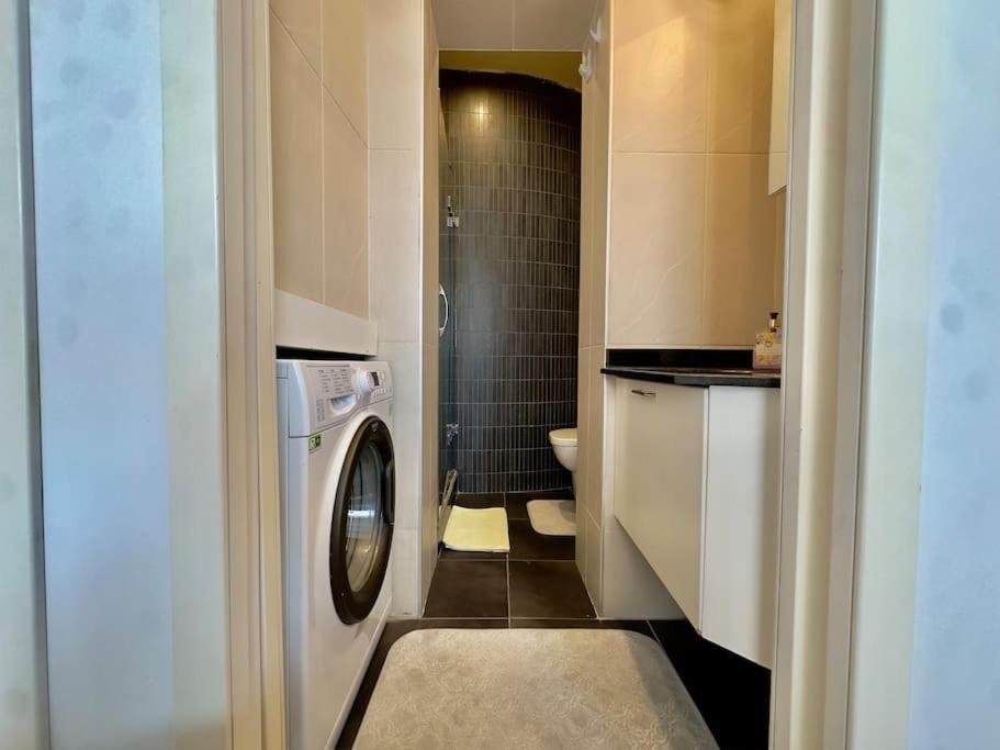 2br, 2ba, 4th Floor Of Historical Building ,galata Apartment